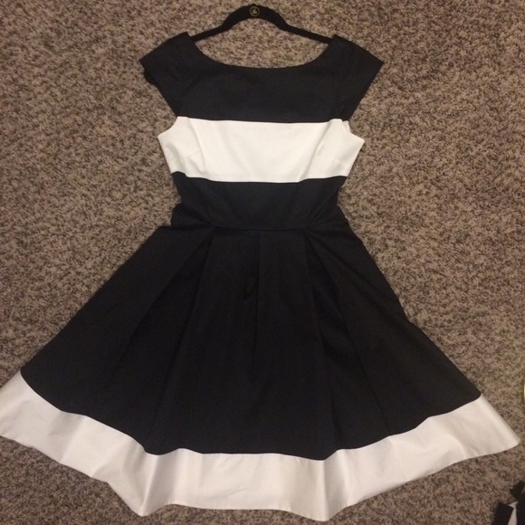 kate spade Dresses & Skirts - Sold Kate Spade  Dress black and white size 6 sold